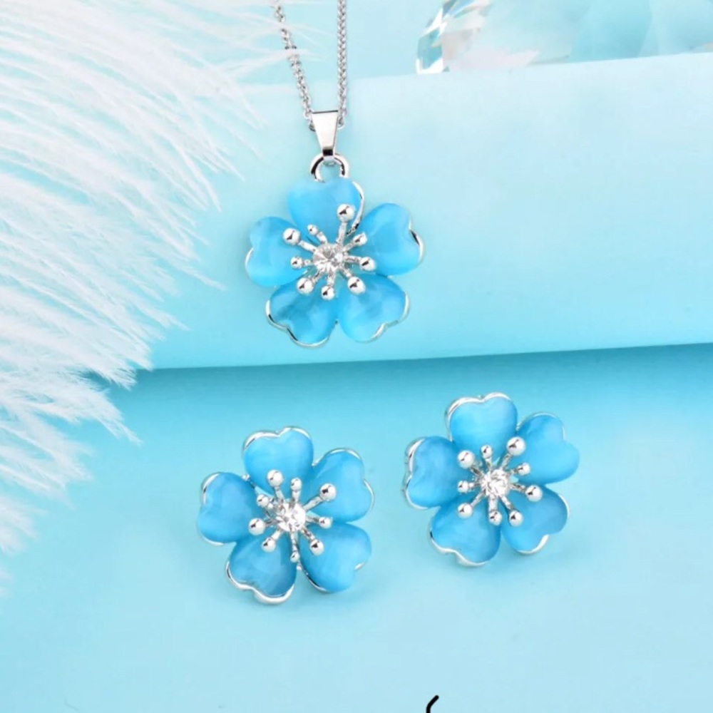 Beautiful blue flowers jewelry set